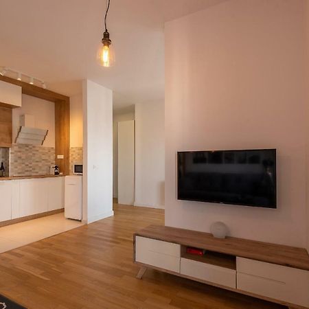 Central Apartment Bukares Bagian luar foto