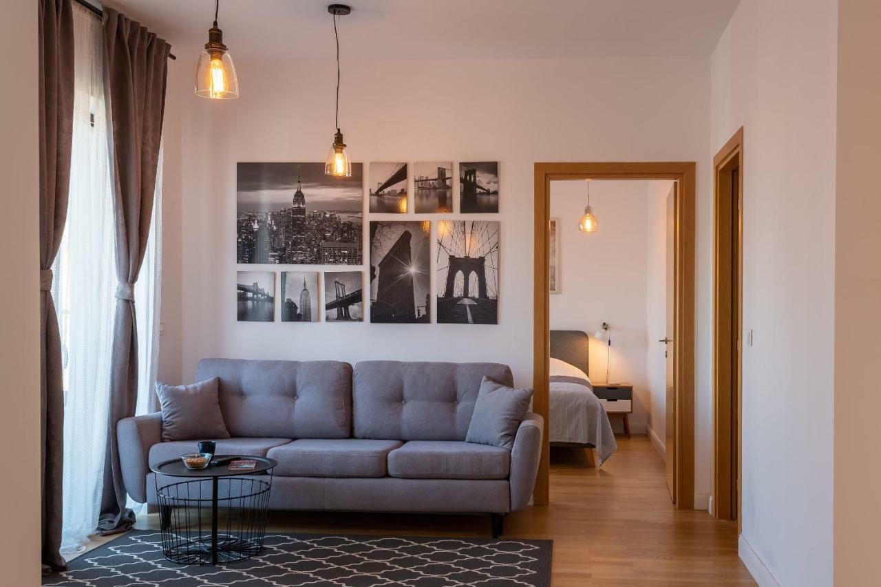 Central Apartment Bukares Bagian luar foto